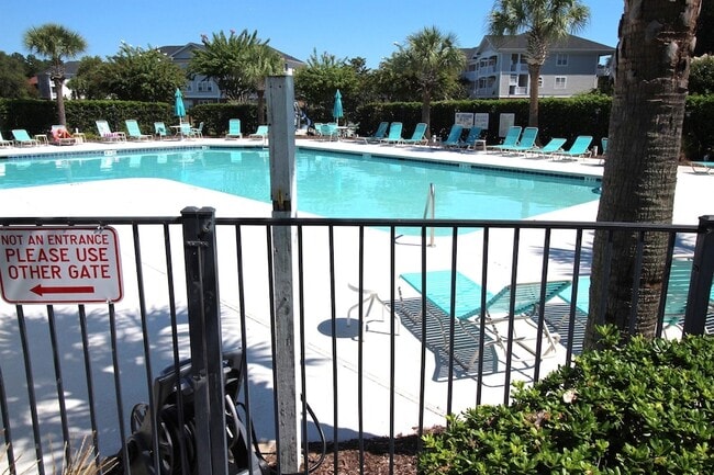 Building Photo - 5801 Oyster Catcher Dr