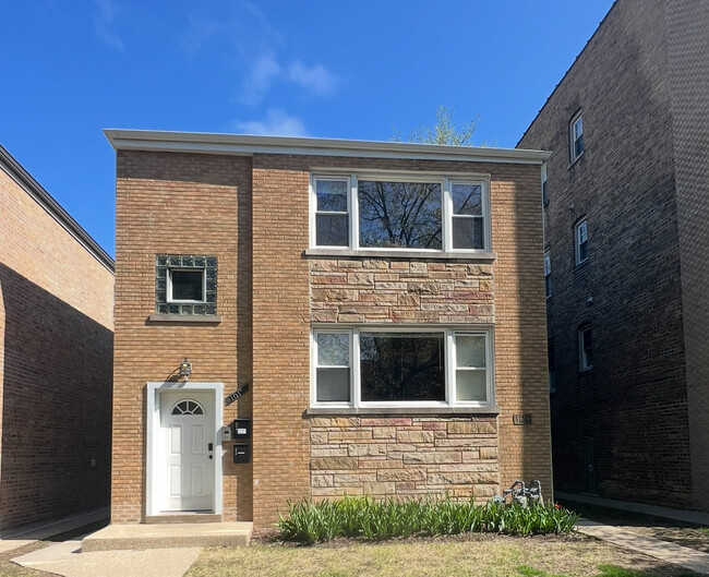Primary Photo - 1619 Monroe St