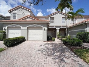 Building Photo - 8331 Vía Serena