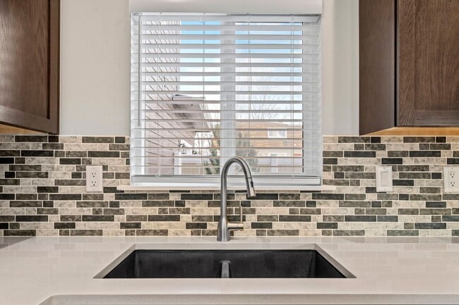Building Photo - Introducing a Stunning 3 bedroom New Duplex! - Pets Welcome!