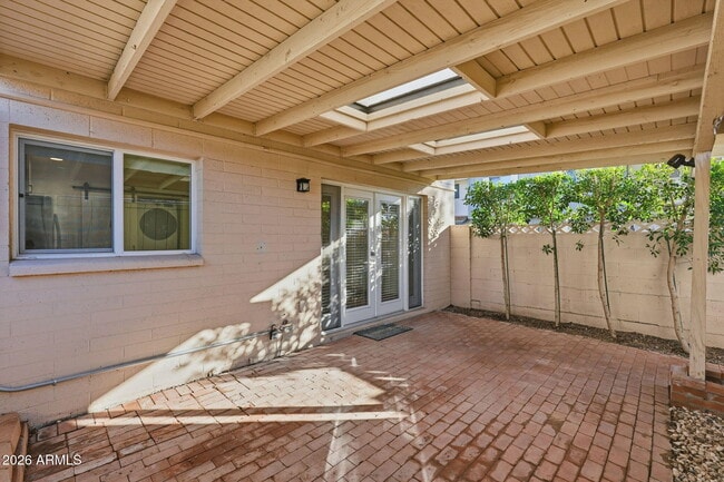 Building Photo - 6131 N Granite Reef Rd