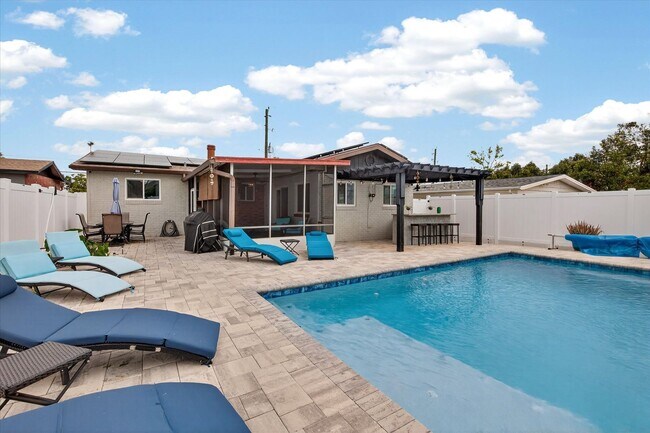 Building Photo - Beachside Pool Home Just Minutes from the Ocean!