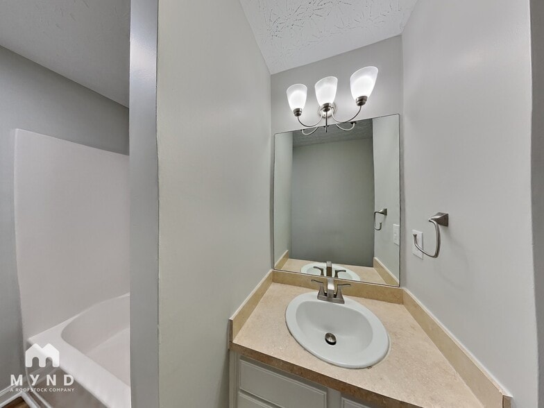 Building Photo - 316 Eleanor Dr