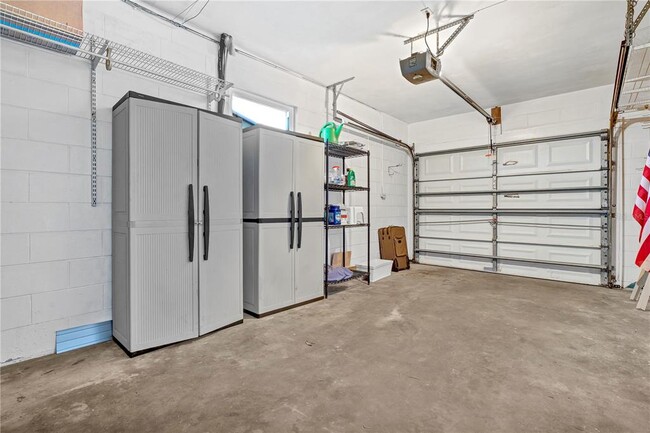 Building Photo - 2675 East Bay Isle Dr SE