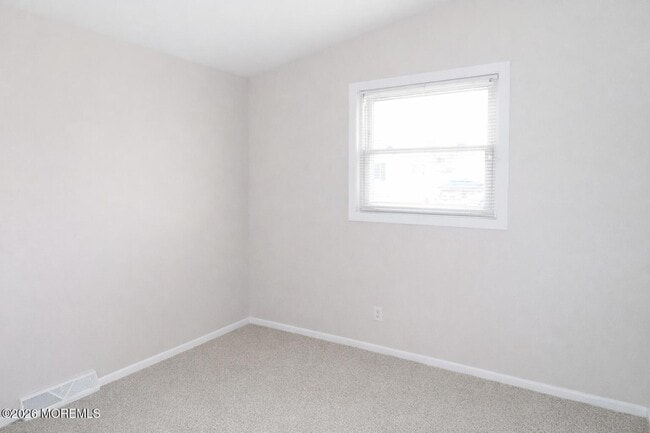 Building Photo - 825 Leeward Dr