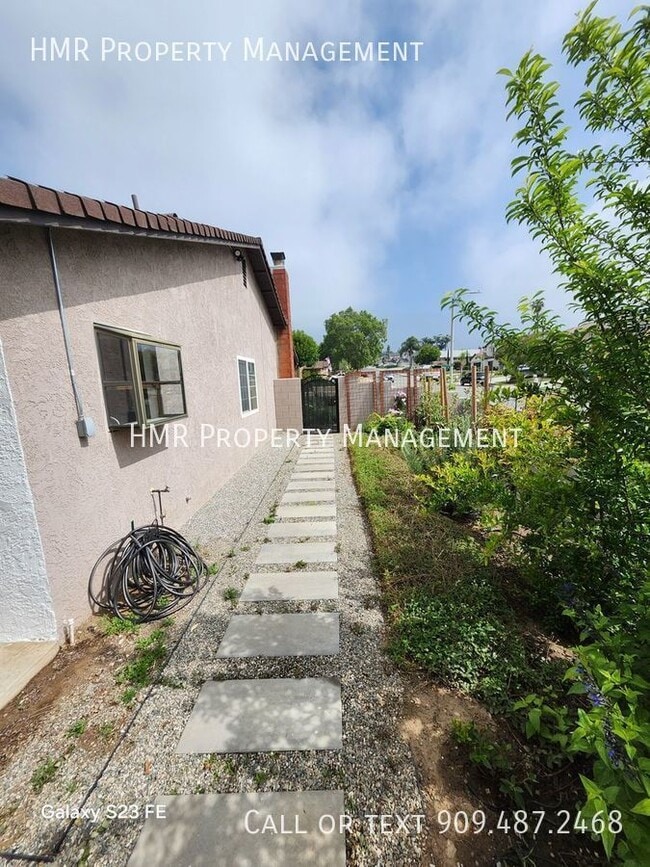 Building Photo - THIS HOUSE IS SPLIT  in a quiet Rancho Cuc...