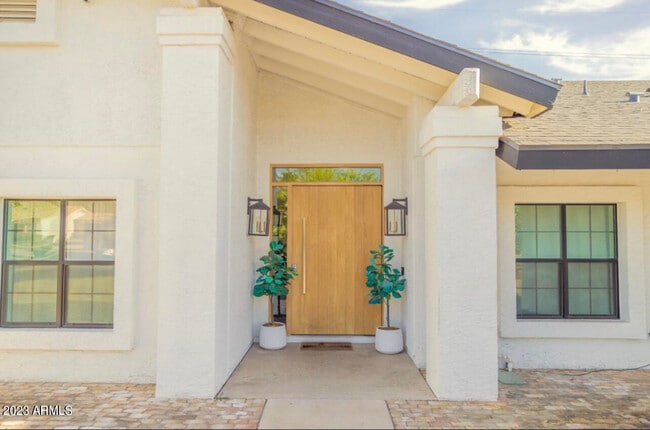 Building Photo - 6427 W Wethersfield Rd