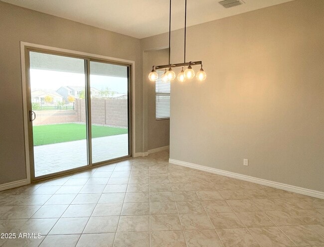 Building Photo - 21046 E Mayberry Rd