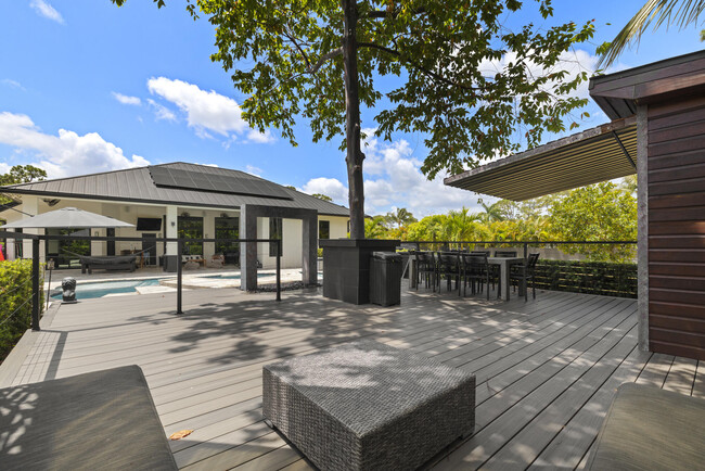 Building Photo - 13803 Citrus Grove Blvd