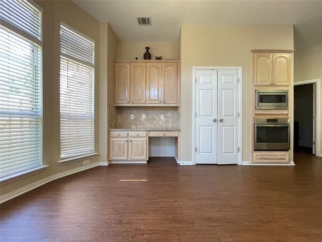 Building Photo - 4100 Eastleigh Dr