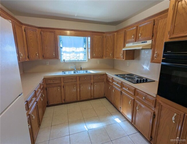 Building Photo - 301 Jessica Jane Ave