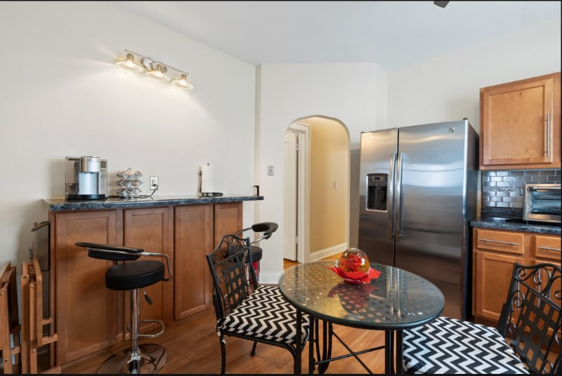 Building Photo - 7414 S Prairie Ave