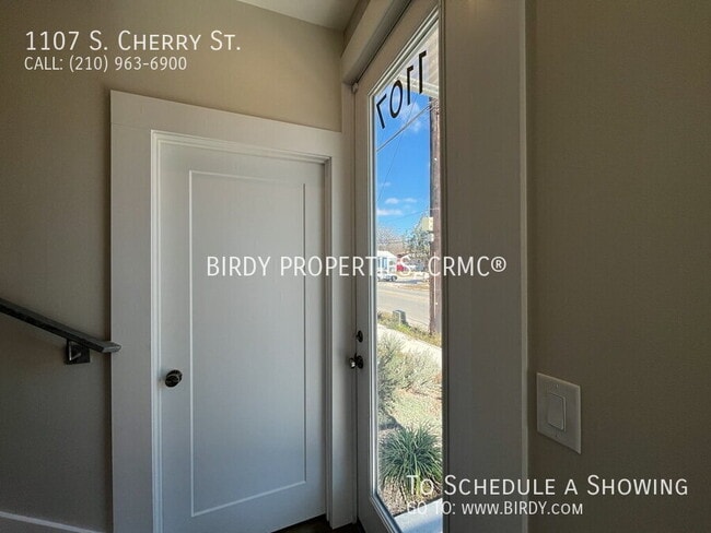 Building Photo - 1107 S Cherry St