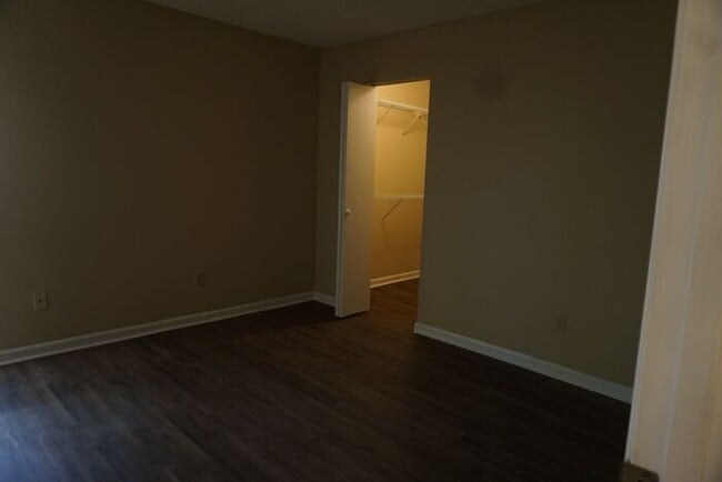 Building Photo - 3/2 Single Story Duplex with Garage