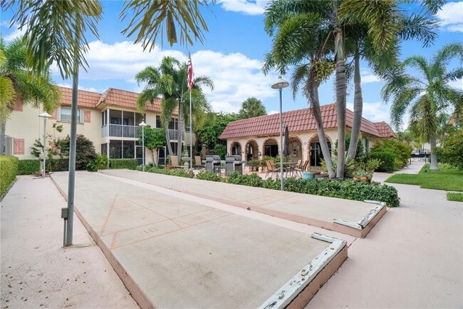 Building Photo - 101 E McNab Rd