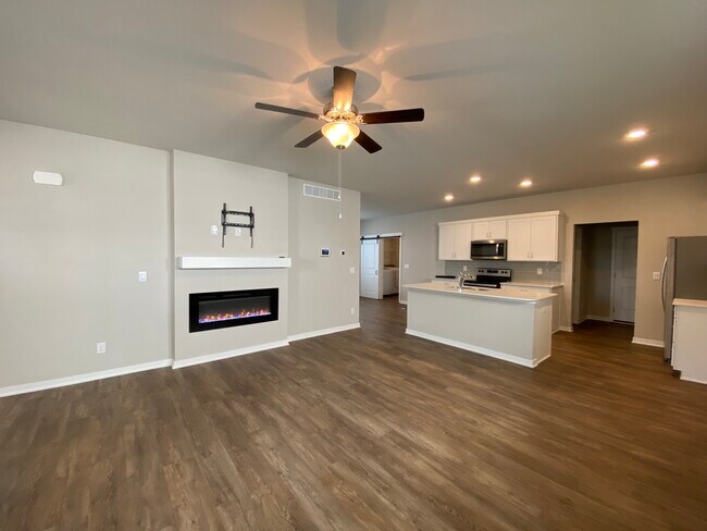 Building Photo - 3016 NW Northwood Ln
