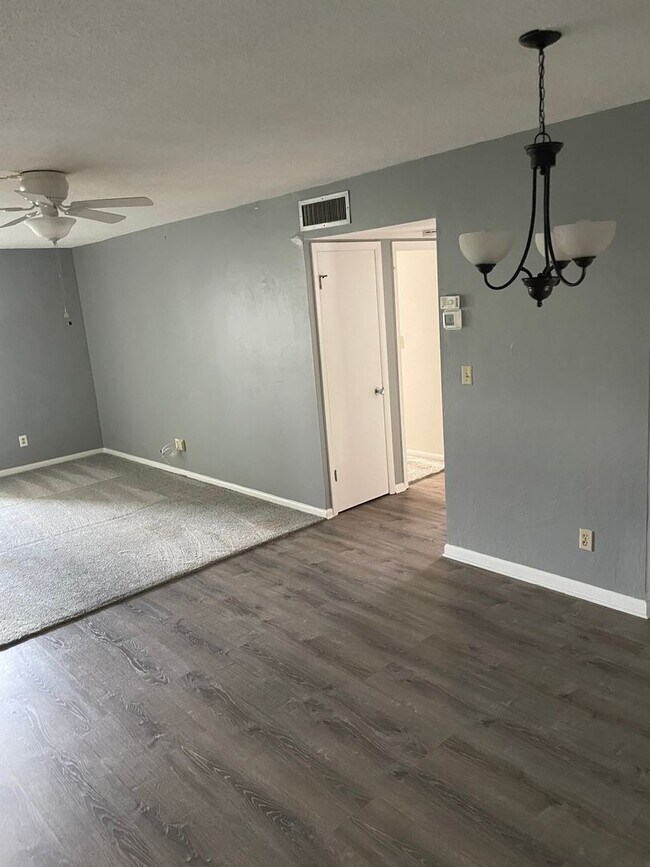 Building Photo - 55+ Charming first-floor condo nestled in the serene Fairways 3 Condominiums