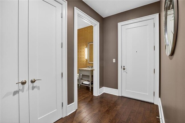 Building Photo - 1065 Peachtree St NE