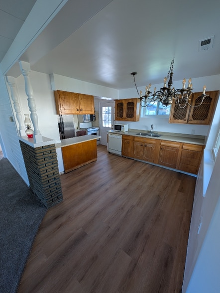 Building Photo - 3524 S 500 E