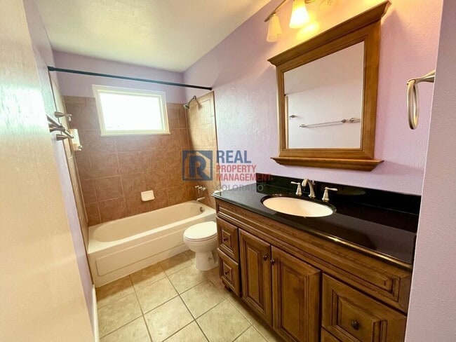 Building Photo - 16921 E Stanford Ave