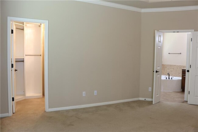 Building Photo - 2705 Prosperity