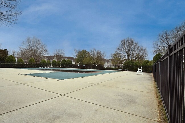 Building Photo - 3 Bedroom home near North Lake Mall Professionally managed by Select Real Estate