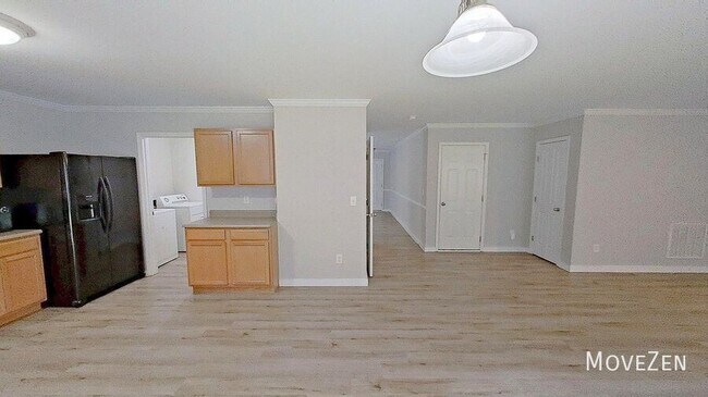 Building Photo - 4435 Stonewall Dr