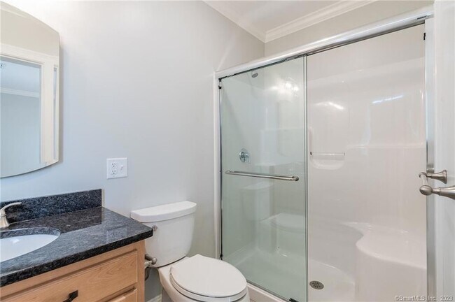 Building Photo - 192 Montauk Ave