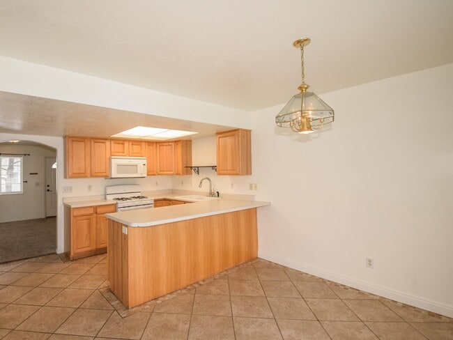 Building Photo - 105 Penhurst Pl