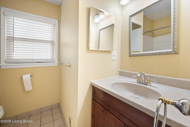 Building Photo - 9903 Welshpool Ct