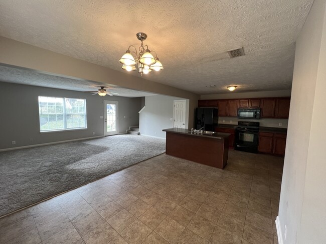 Building Photo - 4854 Laura Jeanne Blvd