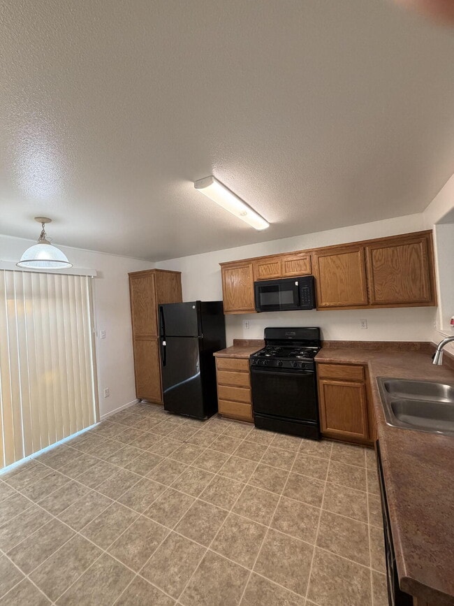 Building Photo - 4370 Mathias Way