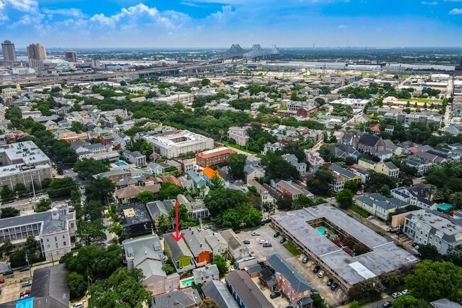 Building Photo - 1446 St Mary St