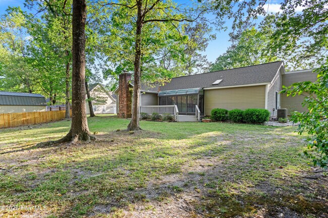 Building Photo - 439 Candlewood Dr