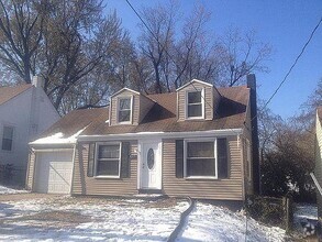 Building Photo - 3217 Rex Ave