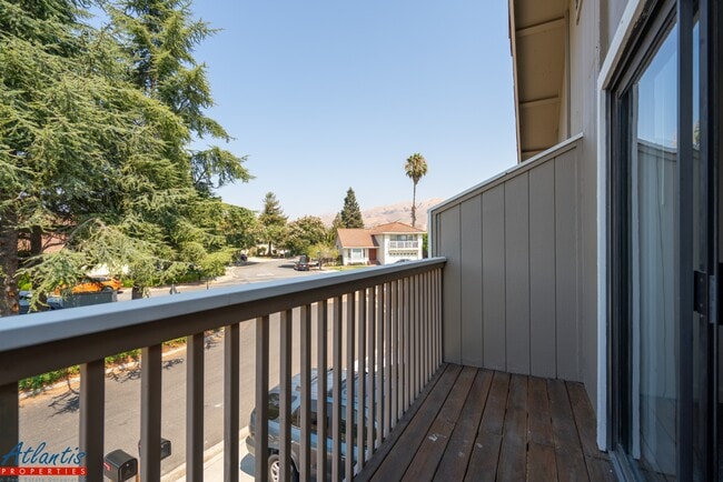 Building Photo - 63 Jacklin Cir