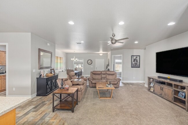 Building Photo - Spacious 4BD/3BA Pahrump Home w/ Dual Prim...