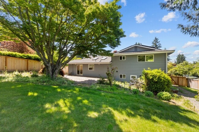Building Photo - Beautiful 4 Bedroom Home in Richmond