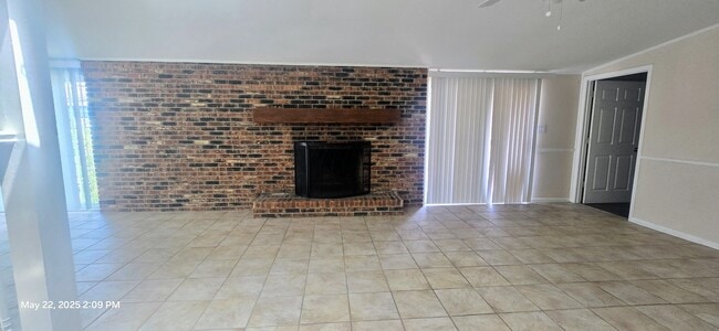 Building Photo - 4 Sewanee Cir