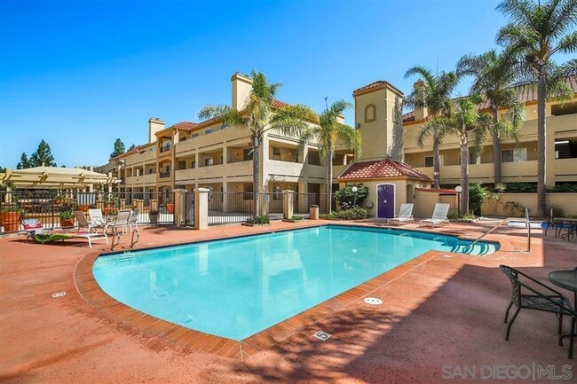 Building Photo - 2 bed, 2 bath Condo in San Diego's Linda V...