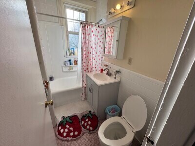 Building Photo - 10 Alton Ct