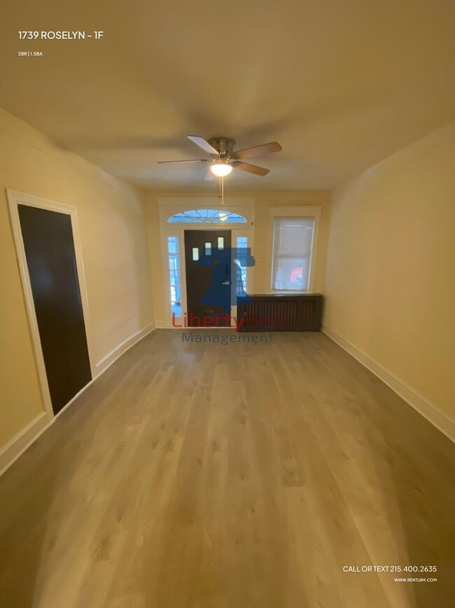 Building Photo - 1739 Roselyn St