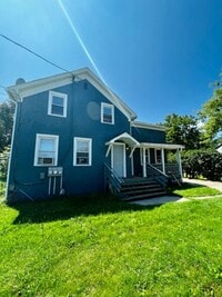 Building Photo - 1440 Smith St