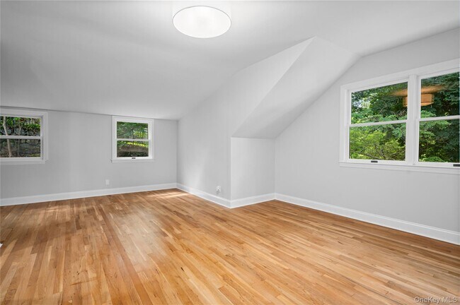 Building Photo - 19 Bonnie Way