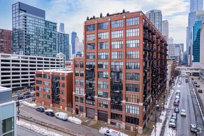 Primary Photo - Union Square Condominiums