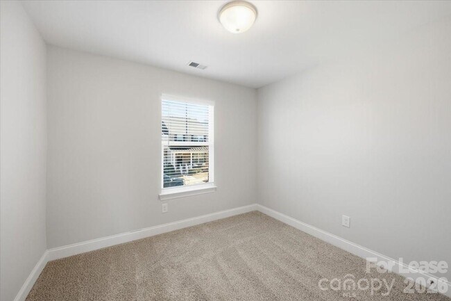 Building Photo - 1152 Township Pkwy