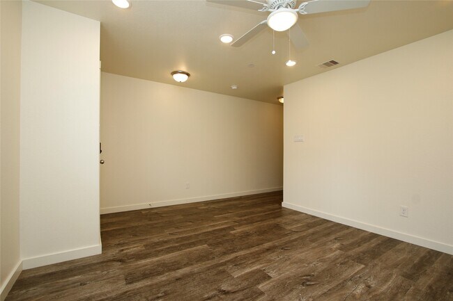 Primary Photo - 21155 Gosling Rd