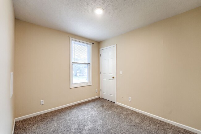 Building Photo - 1101 Bancroft St