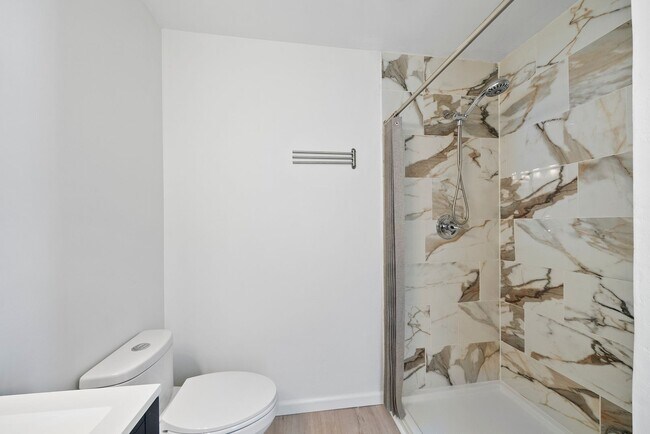 Building Photo - 6108 New Market Way