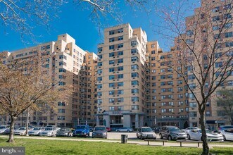 Building Photo - 2601 Pennsylvania Ave